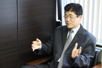 石崎 博章様